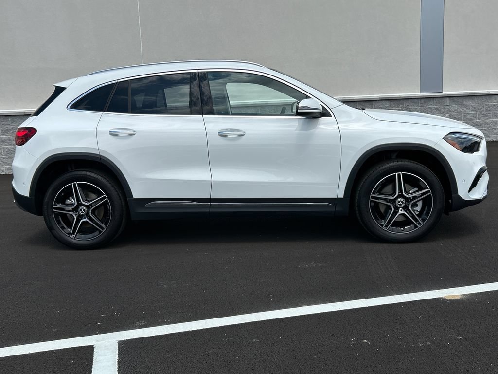 New 2026 Polar White Mercedes-Benz GLA250 image 46