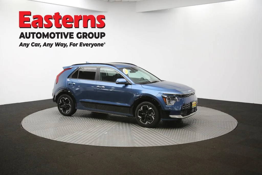 Used 2023 Blue Kia Wave image 47