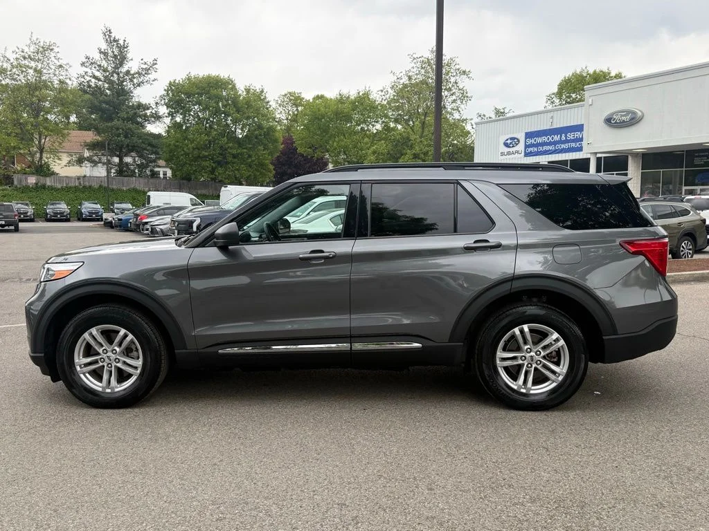 Used 2022 Gray Ford XLT image 11