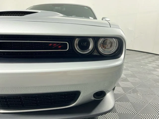 Used 2023 Triple Nickel Clearcoat Dodge R/T image 9