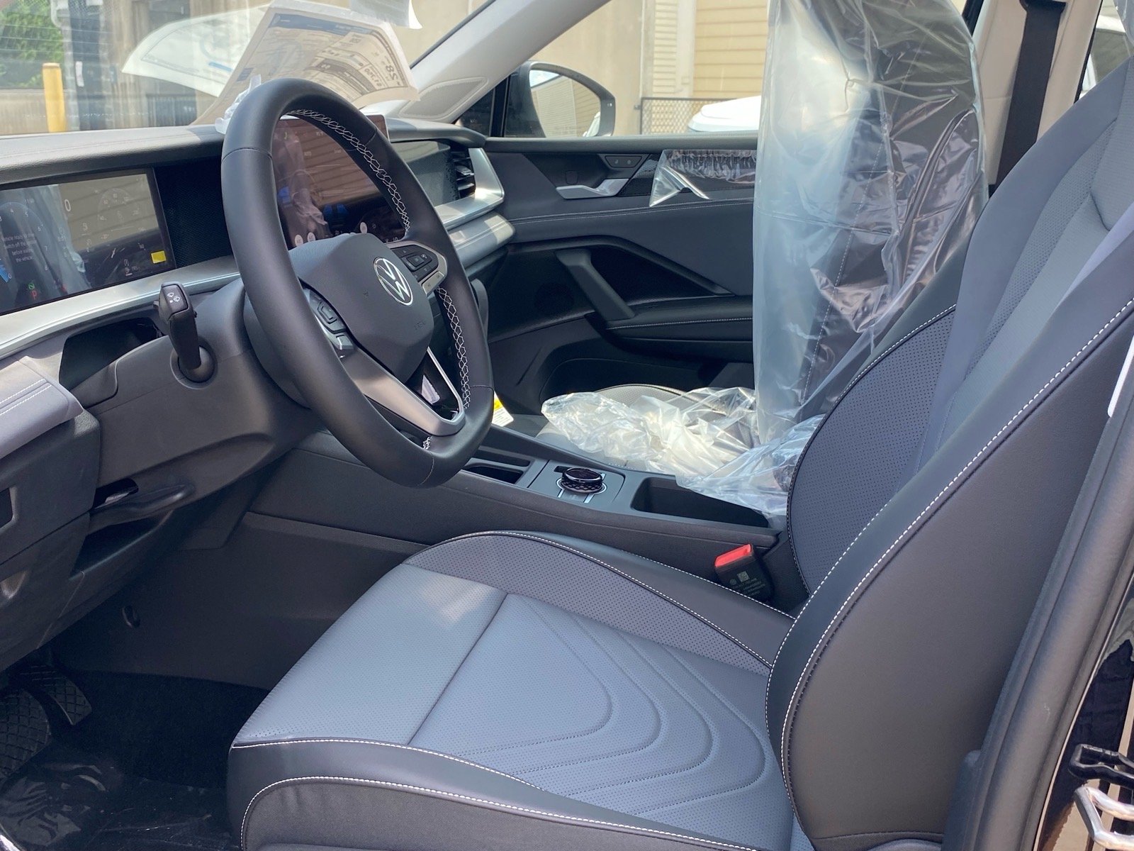 New 2026 Black Volkswagen 2.0T SE image 8
