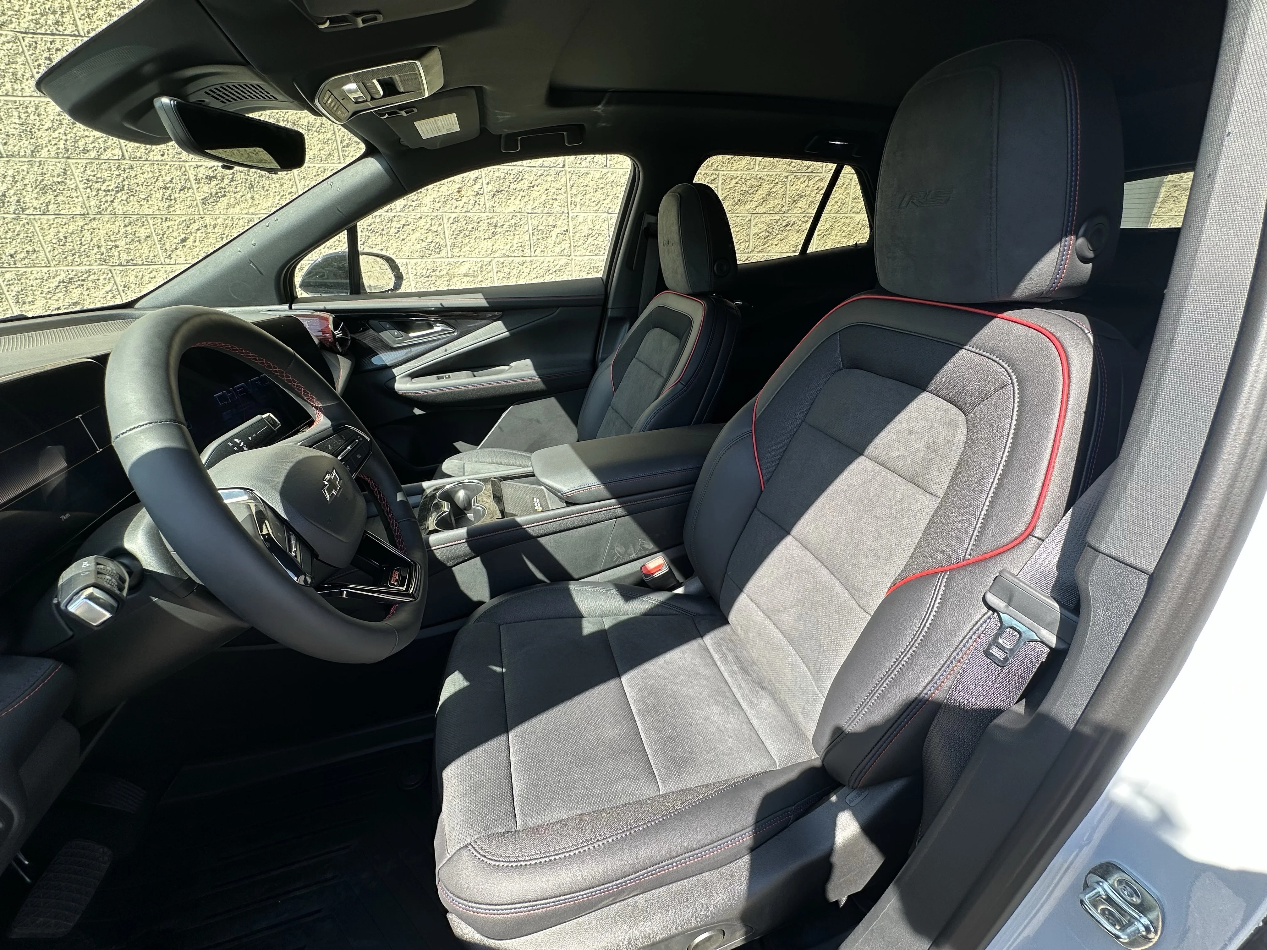 New 2026 Polar White Tricoat Chevrolet AWD RS image 10