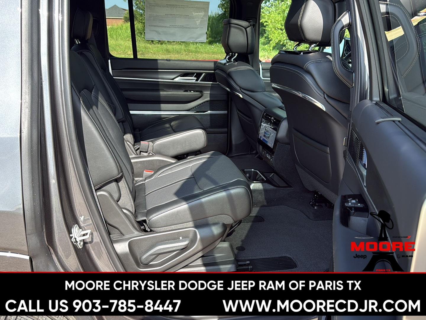 New 2026 Baltic Gray Metallic Clearcoat Jeep Summit Obsidian image 31