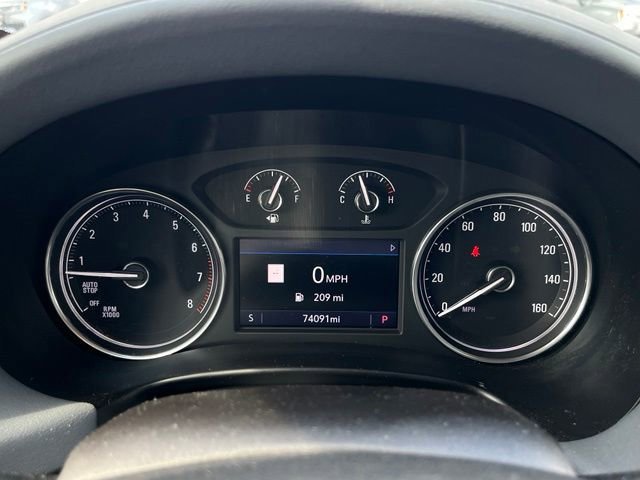 Used 2021 Includes Spectra Gray lower exterior accent color.) Buick Essence image 9