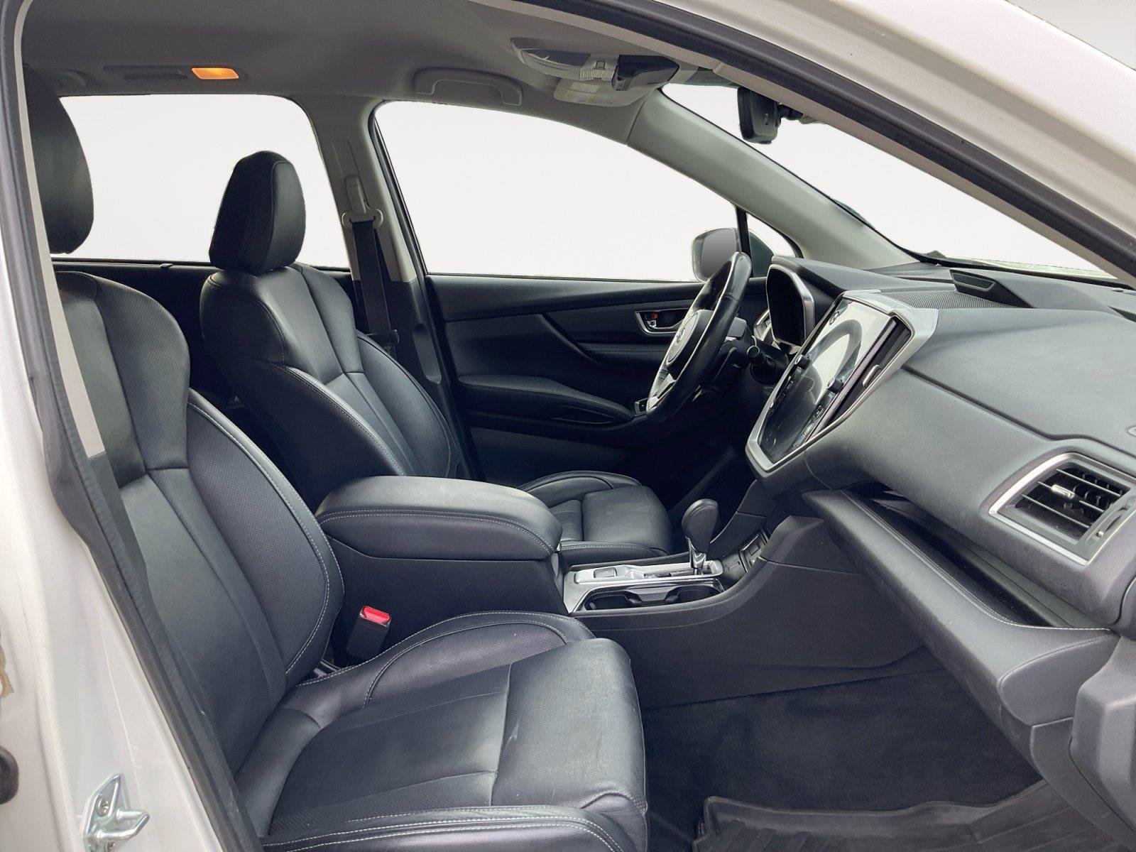 Used 2023 Crystal White Pearl Subaru Limited image 15