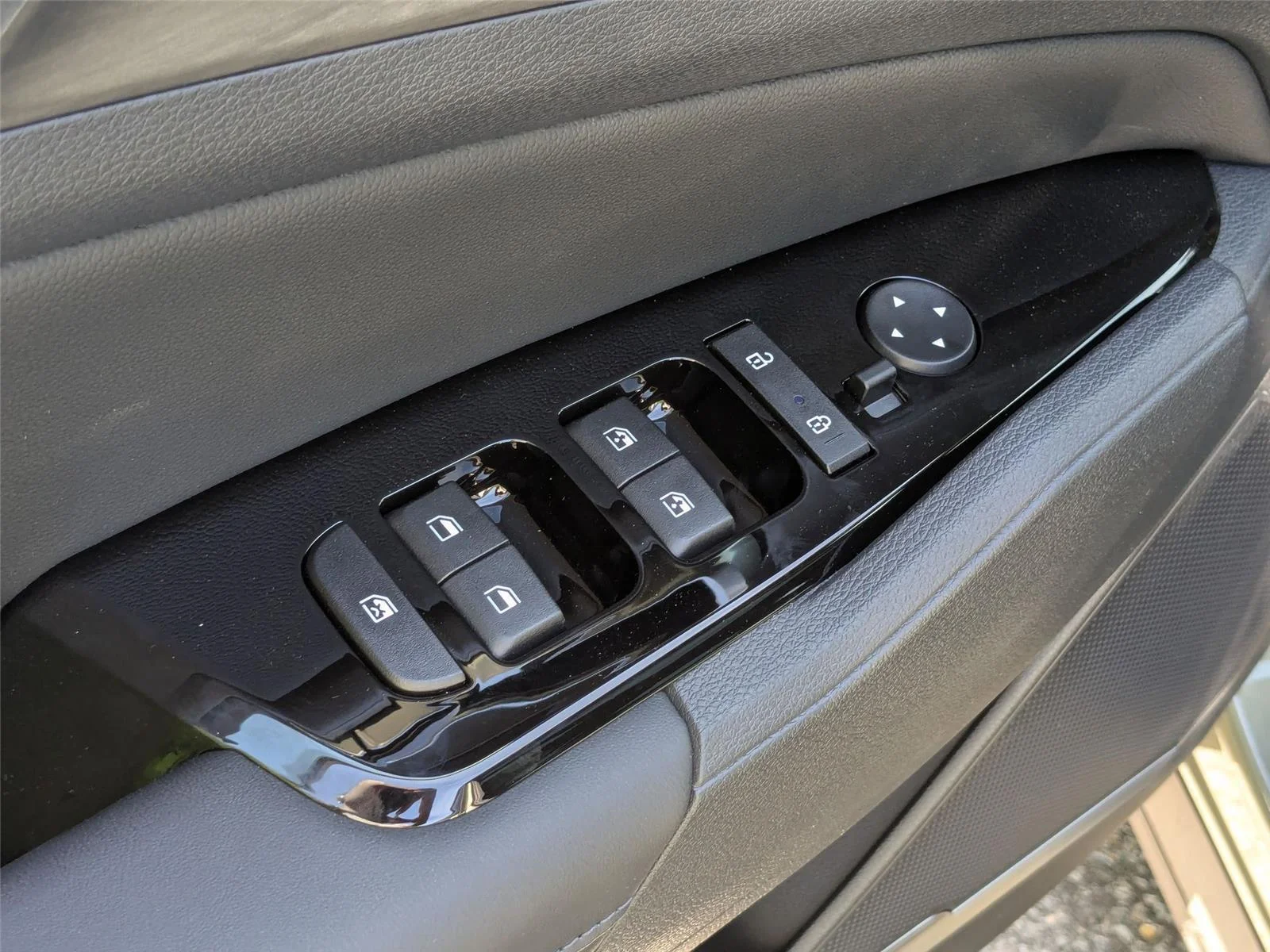 2025 Kia Sportage X-Line - Photo 13