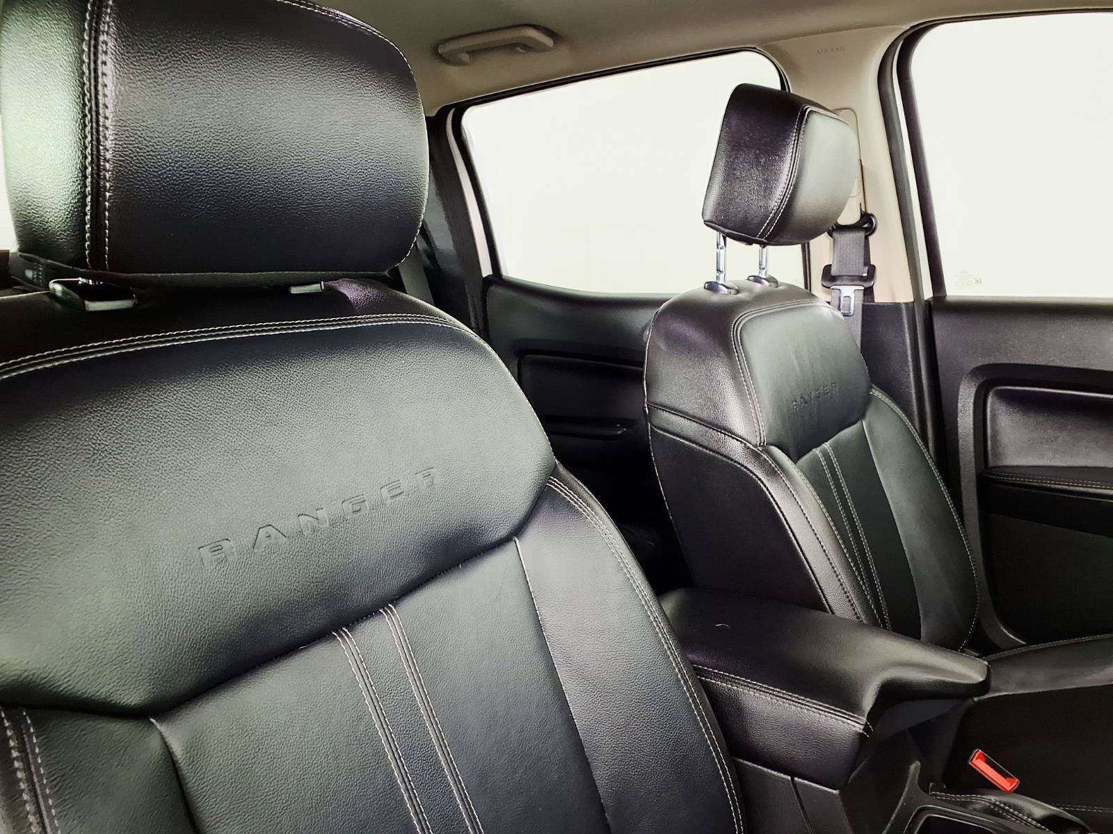 Used 2019 White Ford  image 10