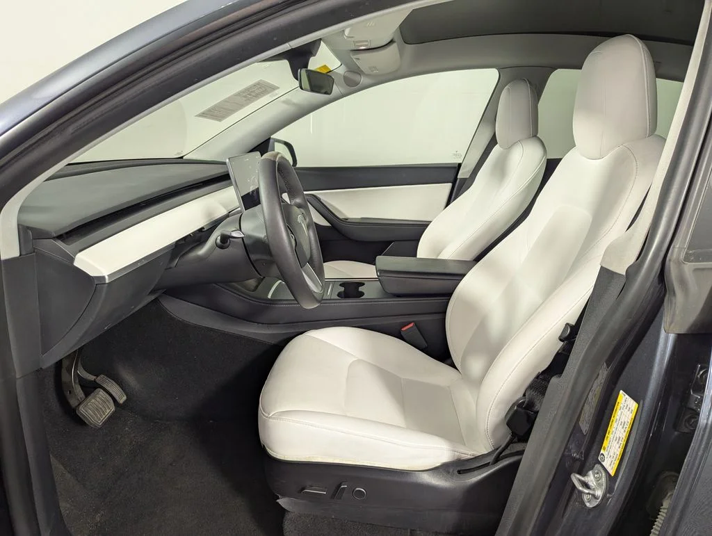 Used 2022 Black Tesla Long Range image 4