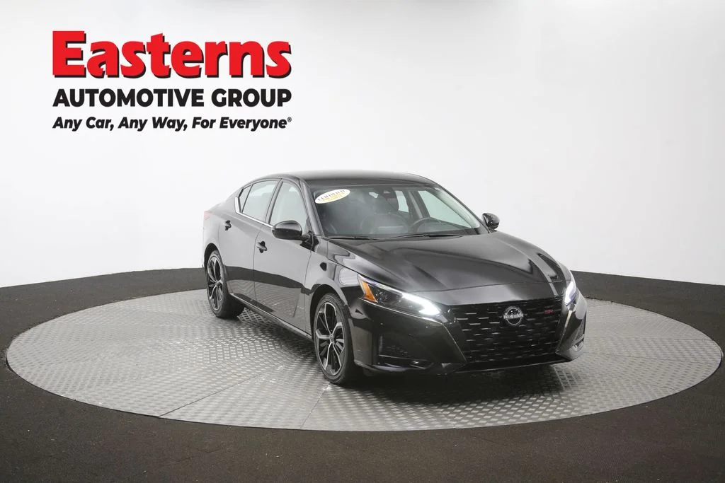 Used 2024 Black Nissan 2.5 SR image 50