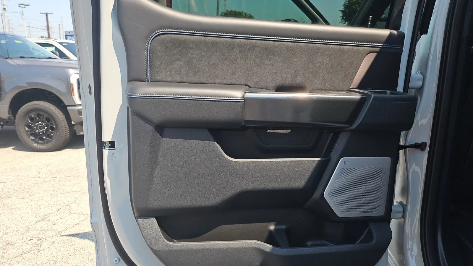 New 2026 Avalanche Ford Platinum 4WD image 13