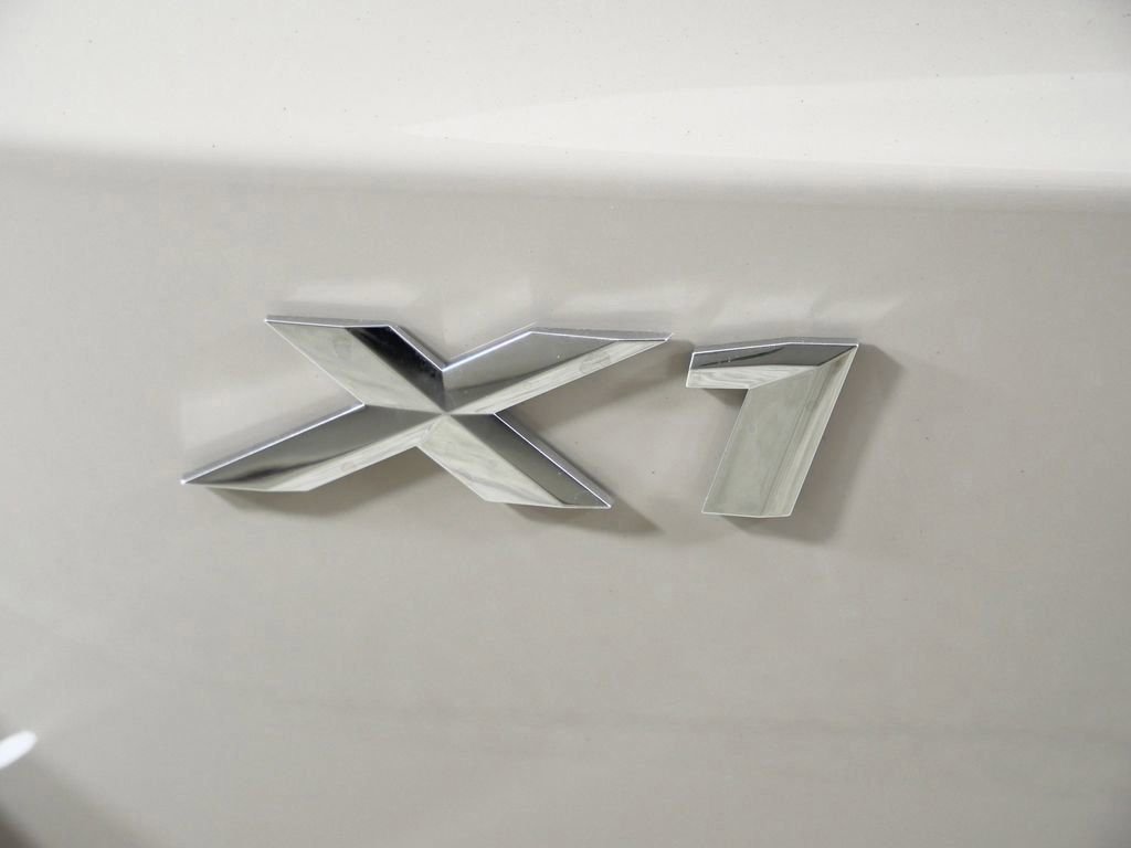 Used 2026 Dune Grey Metallic BMW xDrive28i image 14