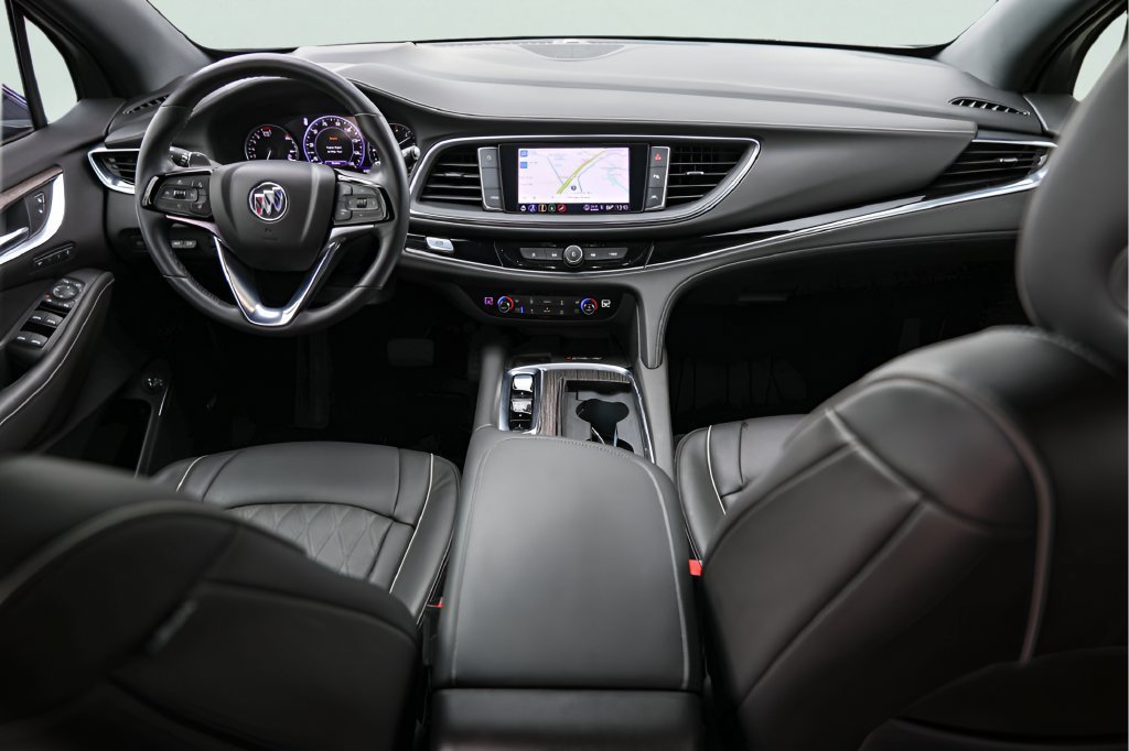 Used 2023 EBONY TWILIGHT METALLIC Buick Avenir image 28