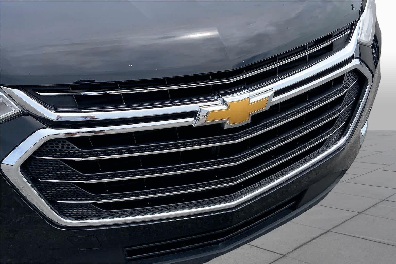 Used 2019 Mosaic Black Metallic Chevrolet LT Cloth image 30
