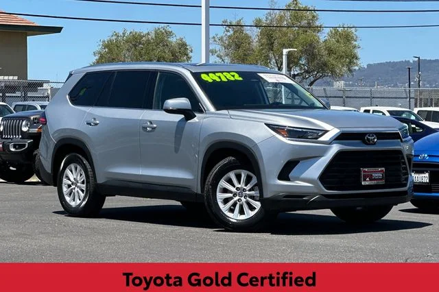 Certified Used 2025 Silver Toyota XLE image 1