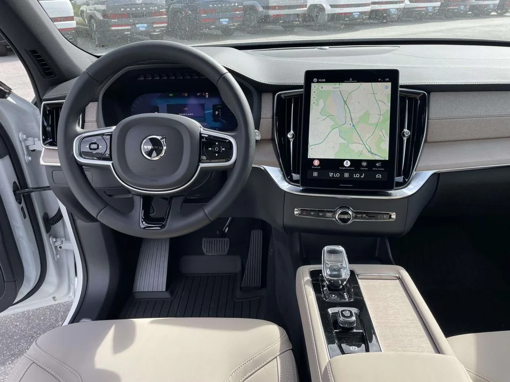 New 2026 Crystal White Volvo Plus image 4