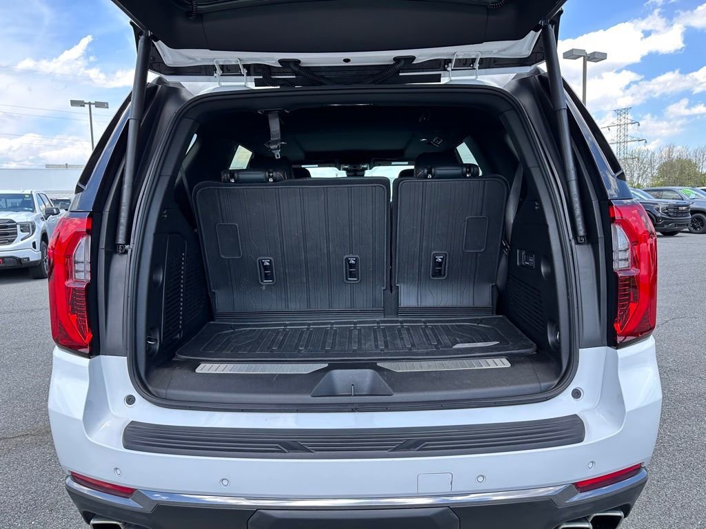 Certified Used 2025 Summit White GMC AT4 image 43