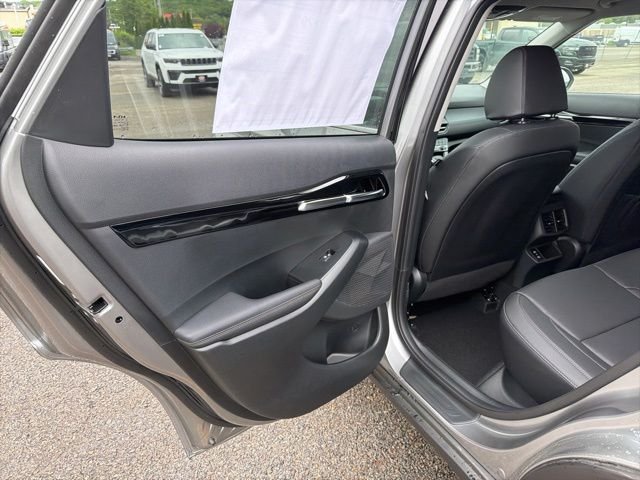 New 2026 Gray Kia EX image 9