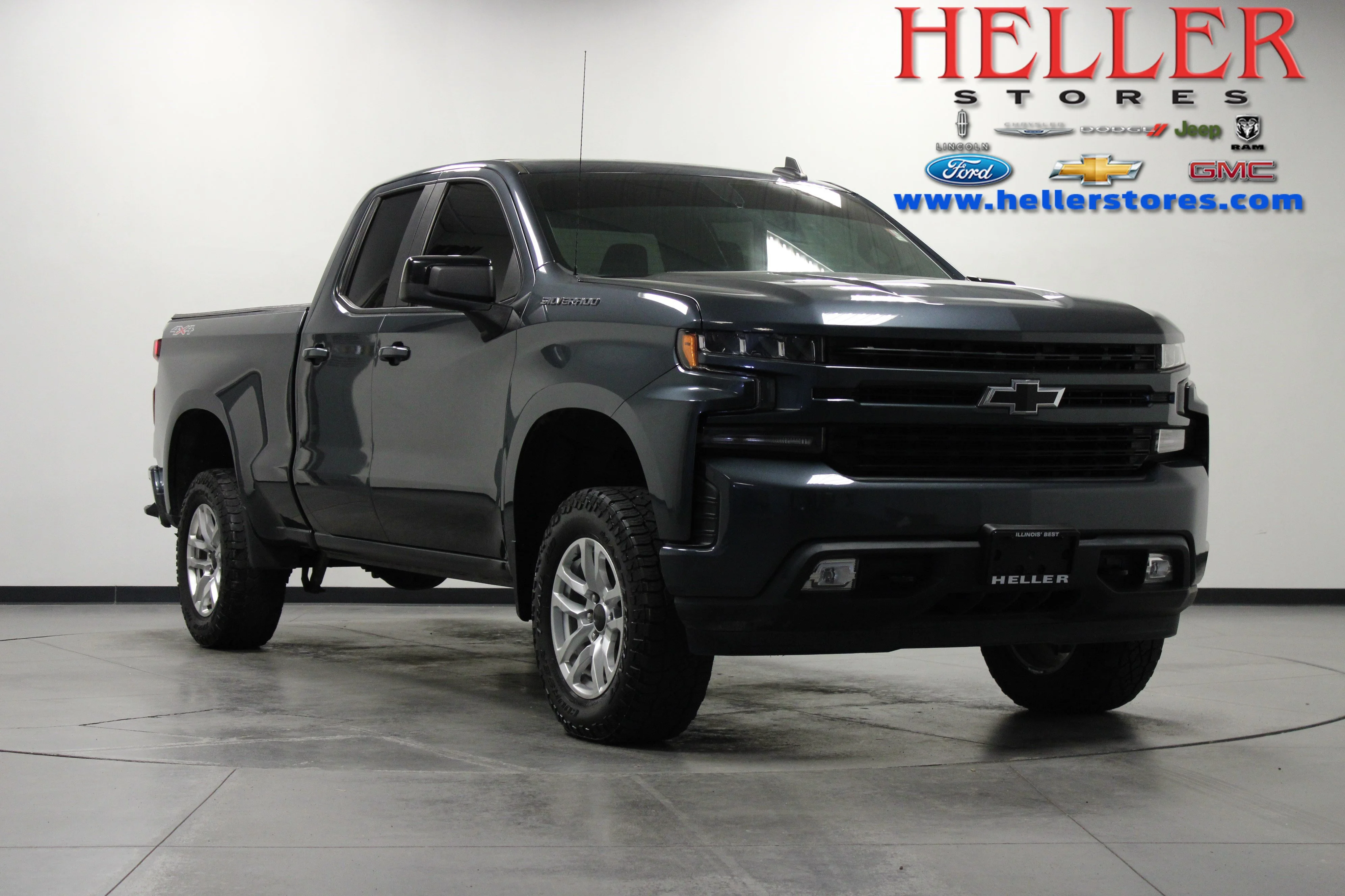 Used 2021 Shadow Gray Metallic Chevrolet RST image 1