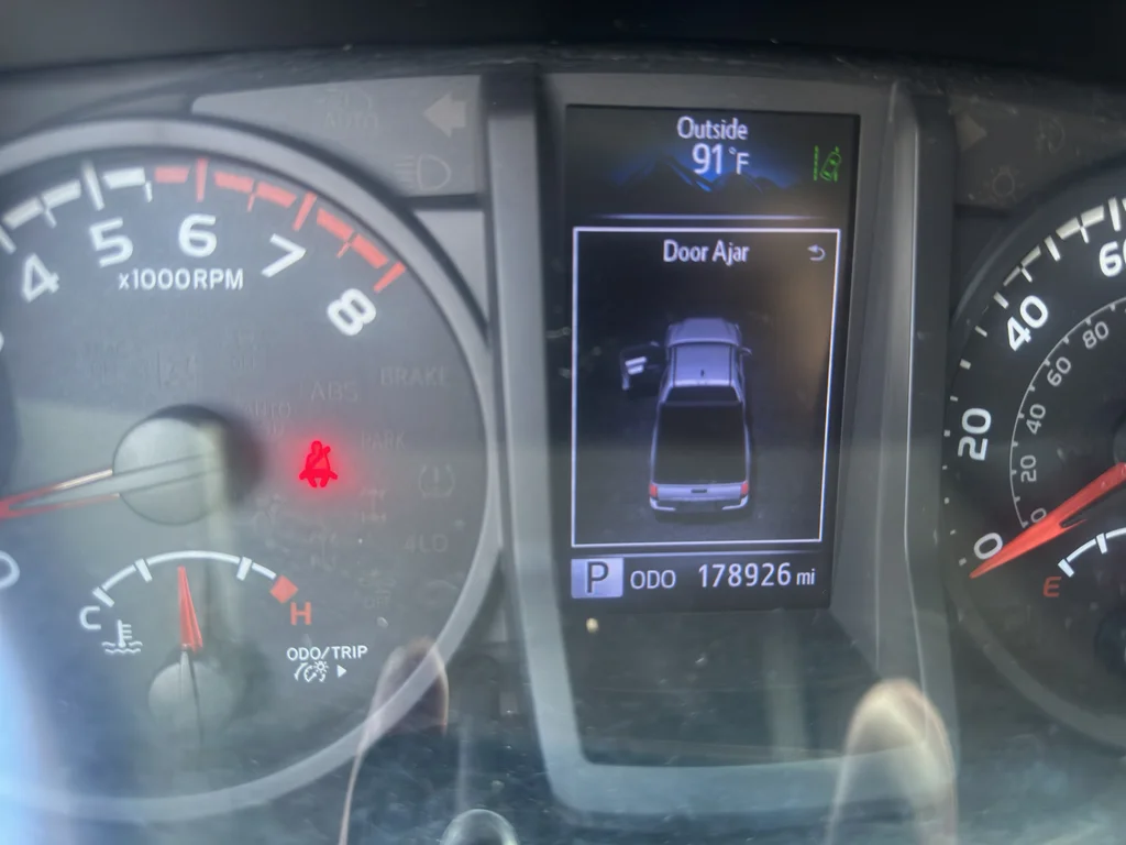 Used 2018 Super White Toyota SR image 6