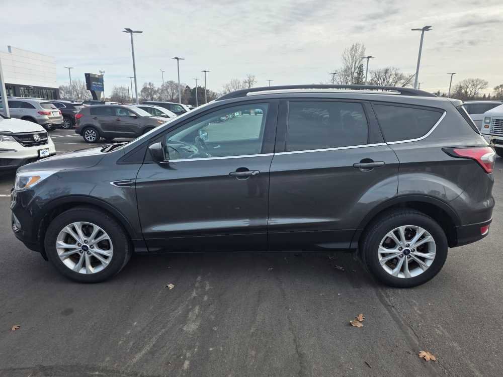 Used 2018 Ford Escape SE with VIN 1FMCU9GDXJUC08732 for sale in St. Cloud, Minnesota