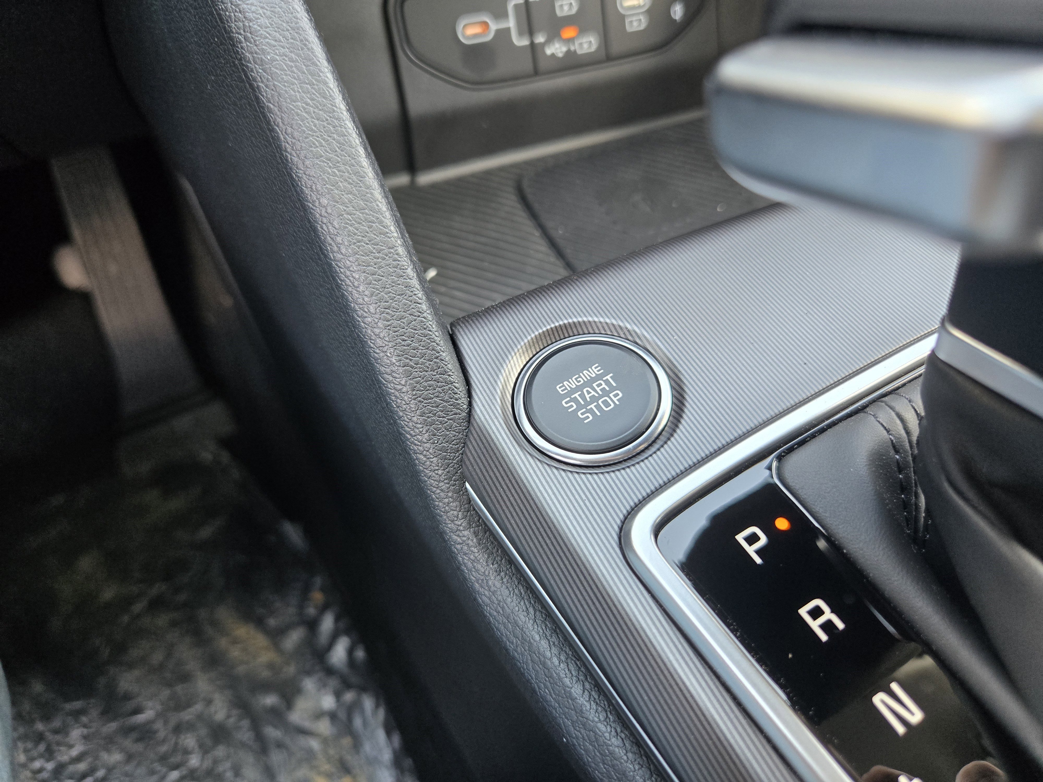 2026 Kia Sportage SX - Photo 18