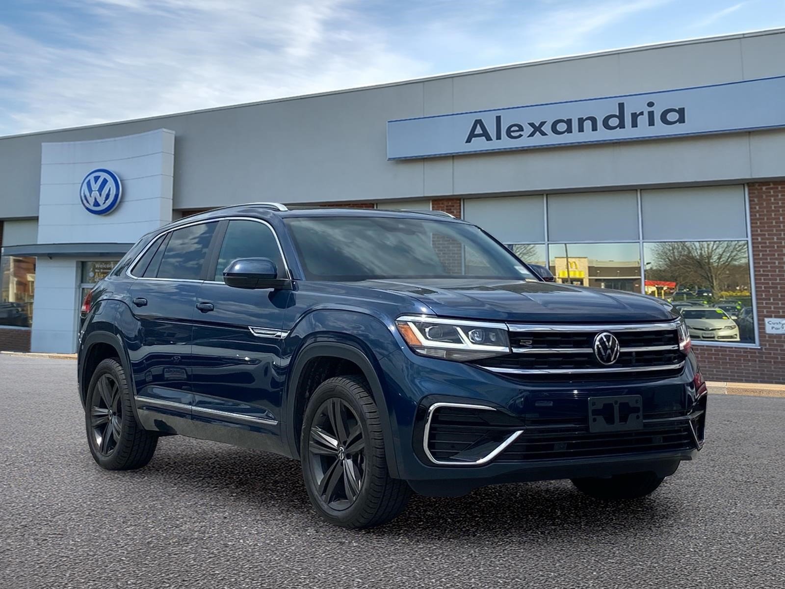 2022 Volkswagen Atlas Cross Sport 3.6L V6 SEL R-Line 4MOTION's photo