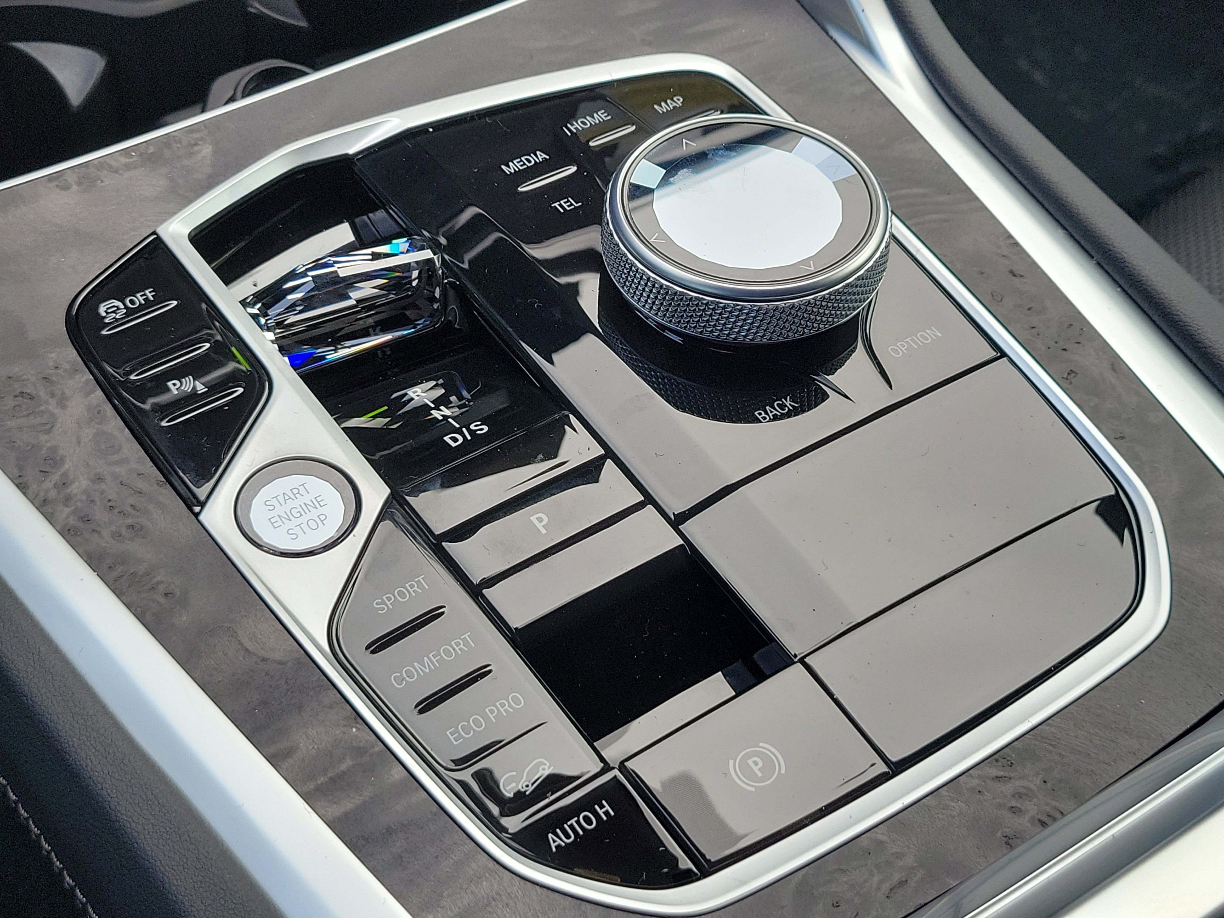 New 2026 Brooklyn Grey Metallic BMW xDrive40i image 31