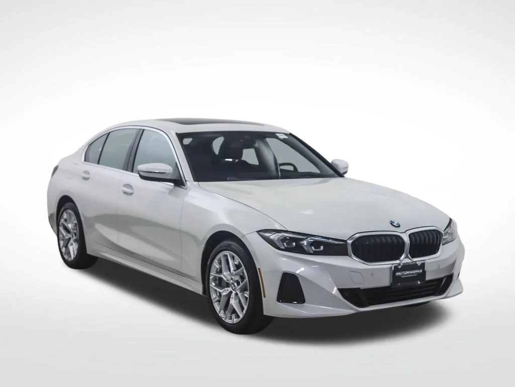 2025 BMW 3 Series 330i - Photo 7