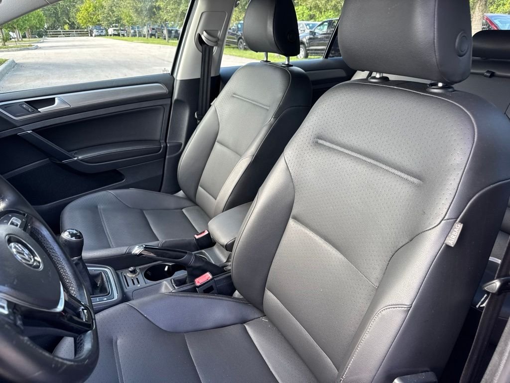 Used 2015 Gray Volkswagen TDI S 4-Door image 10