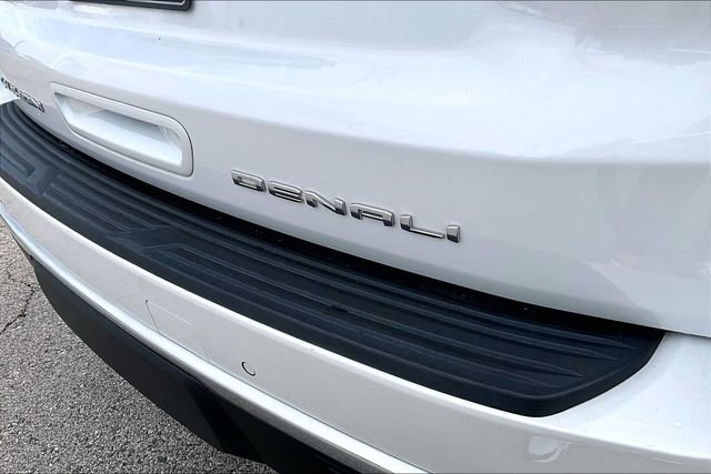 Used 2023 White GMC Denali image 8