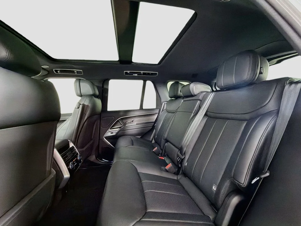 New 2026 Fuji White Land Rover SE image 26