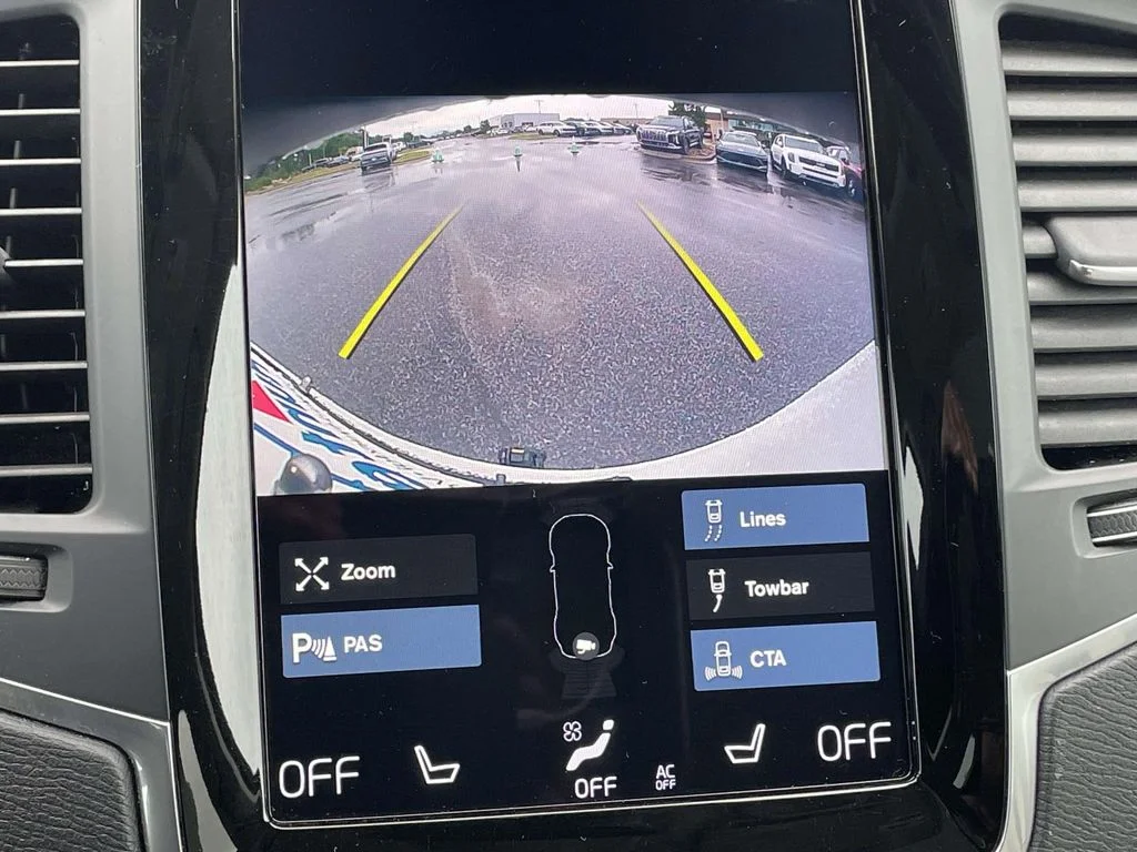 2021 Volvo XC90 Momentum - Photo 17