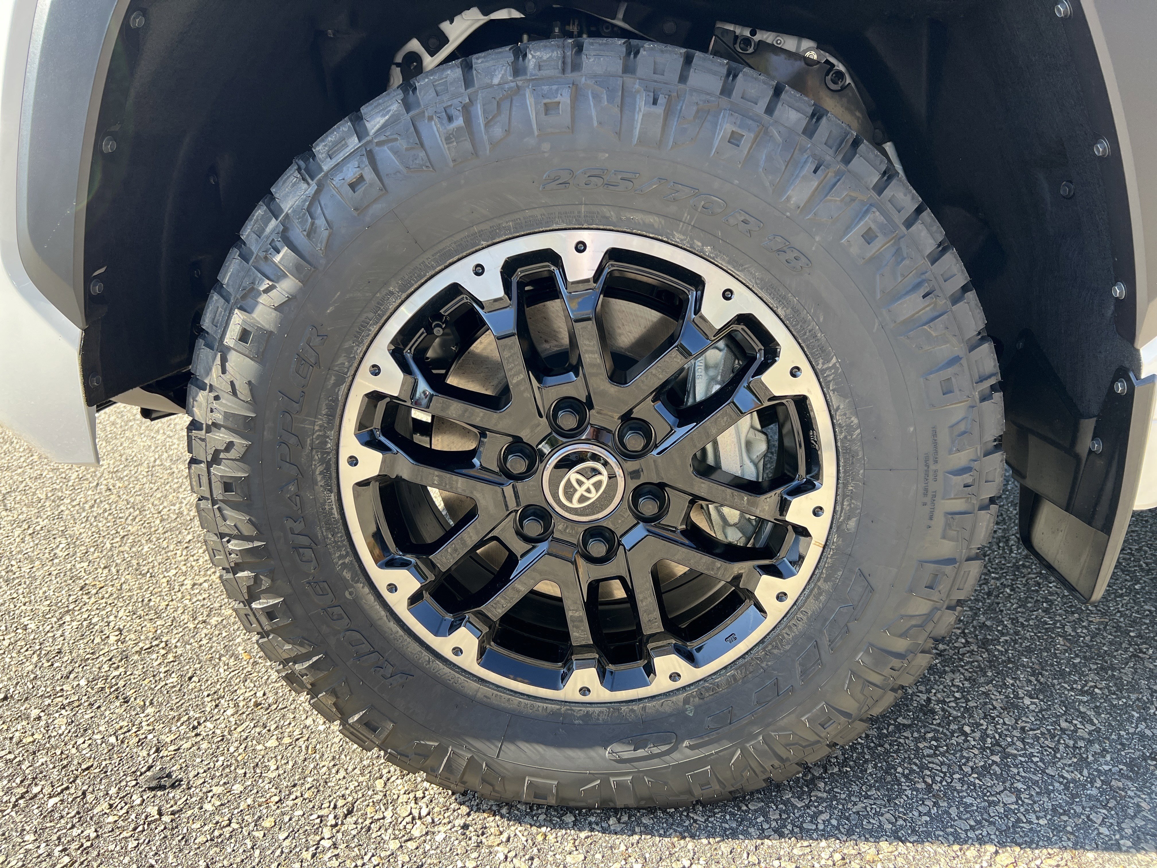 2026 Toyota Tundra SR5 - Photo 12