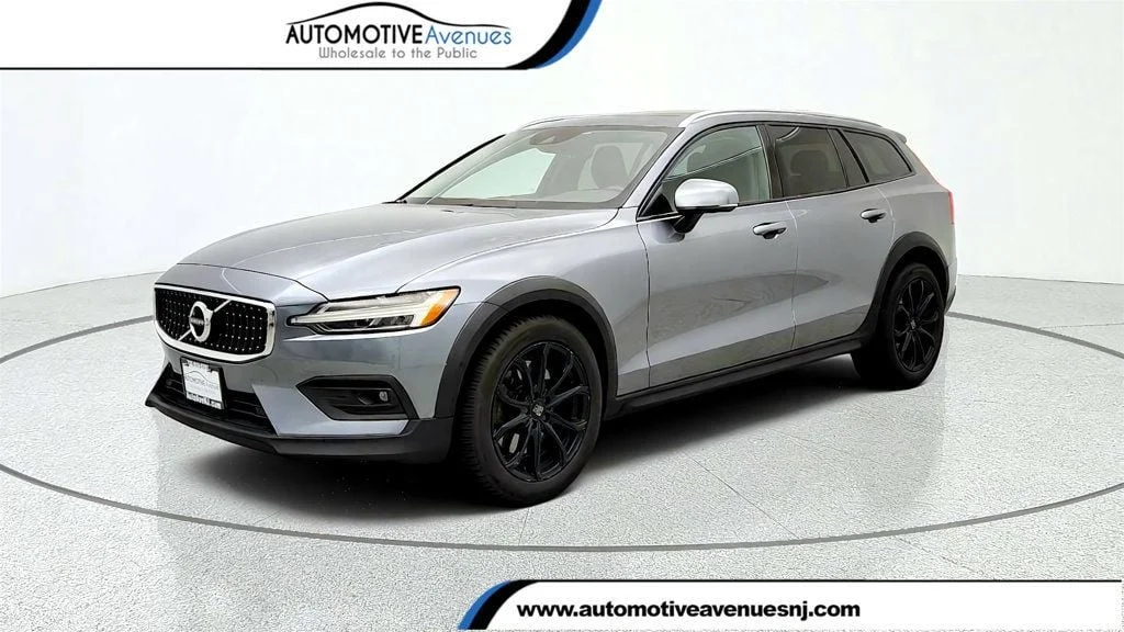 Used 2021 Osmium Grey Metallic Volvo T5 AWD w/ Climate Package & 19
