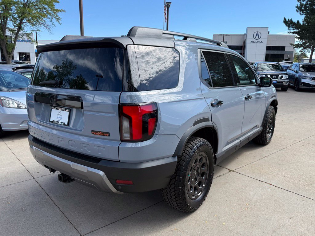Used 2026 Sonic Gray Pearl Honda TrailSport Elite image 6