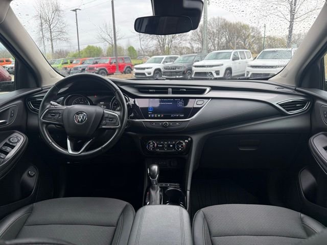 Used 2022 Red Buick Select image 31