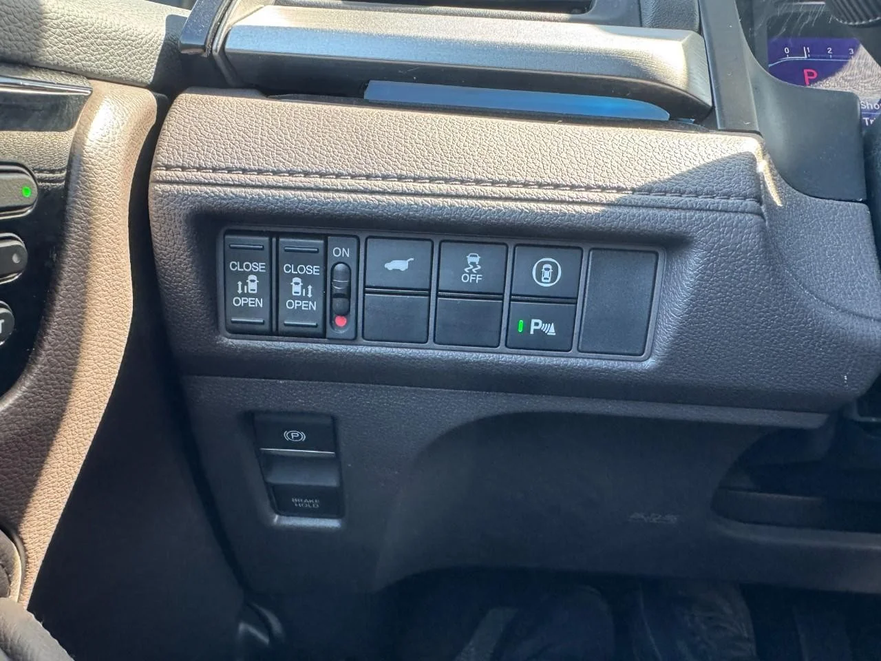 2023 Honda Odyssey Touring - Photo 30