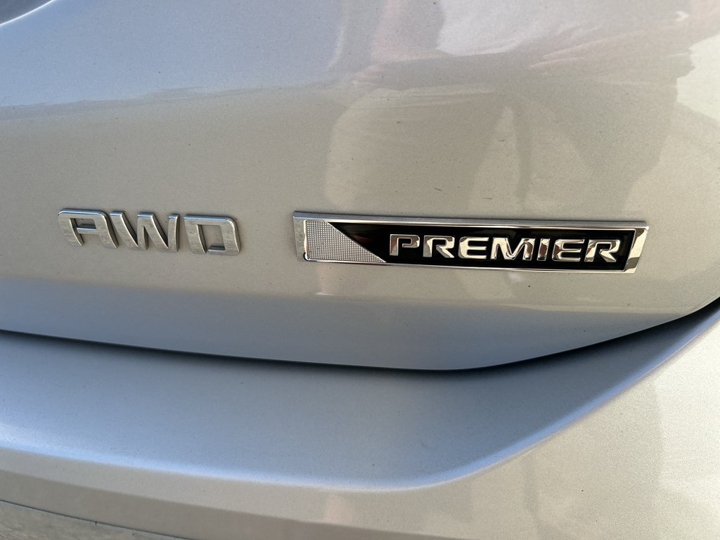 Used 2018 Silver Ice Metallic Chevrolet Premier image 8