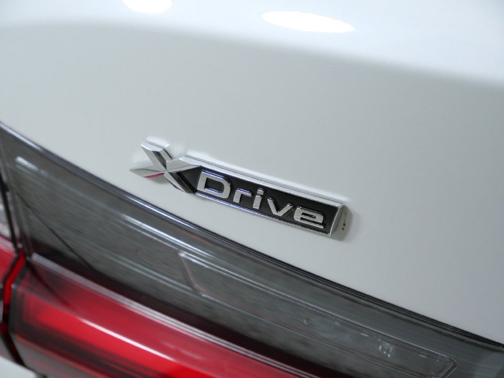 Used 2026 White BMW 330i xDrive image 14