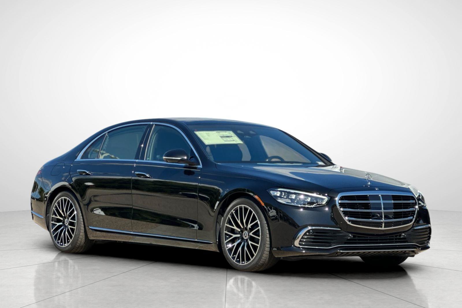 Certified Used 2026 Black Mercedes-Benz S 580 image 31