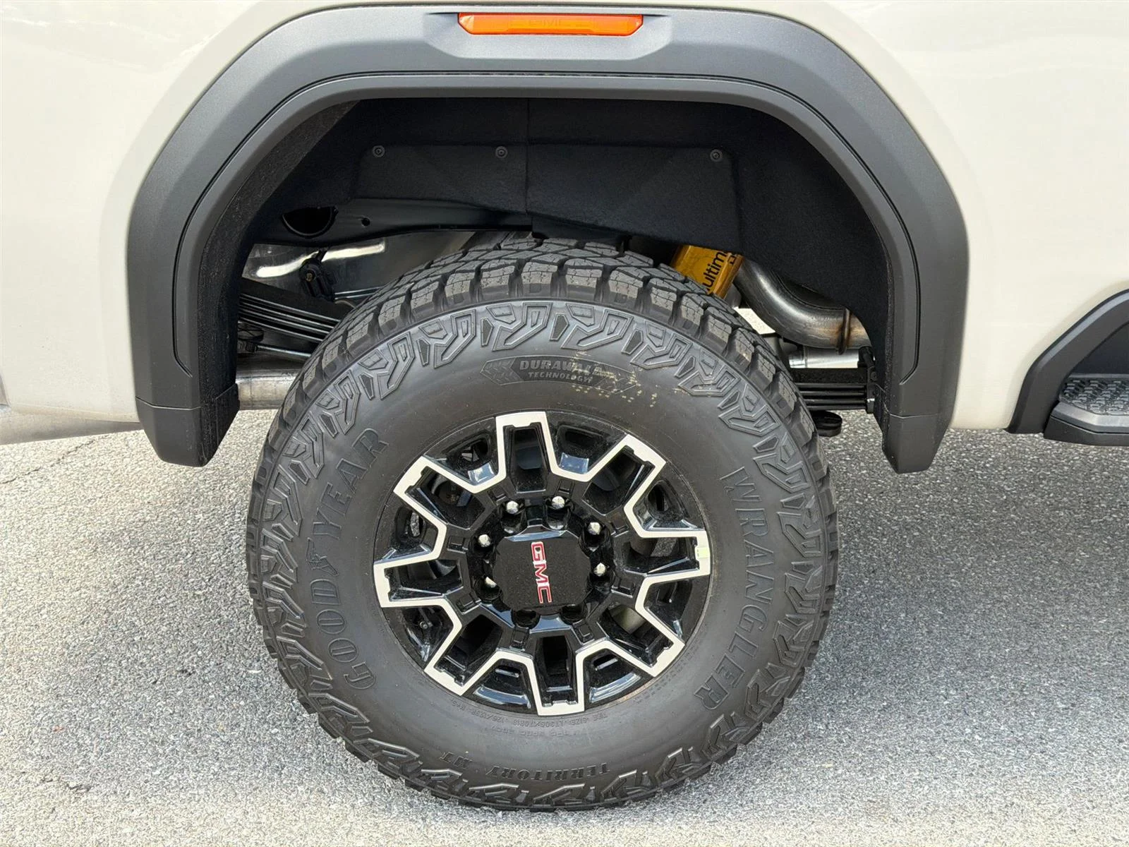2026 GMC Sierra 2500HD AT4X - Photo 8