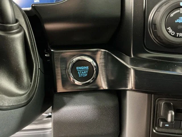 New 2026 Glacier Gray Metallic Tri-Coat Ford Lariat image 28