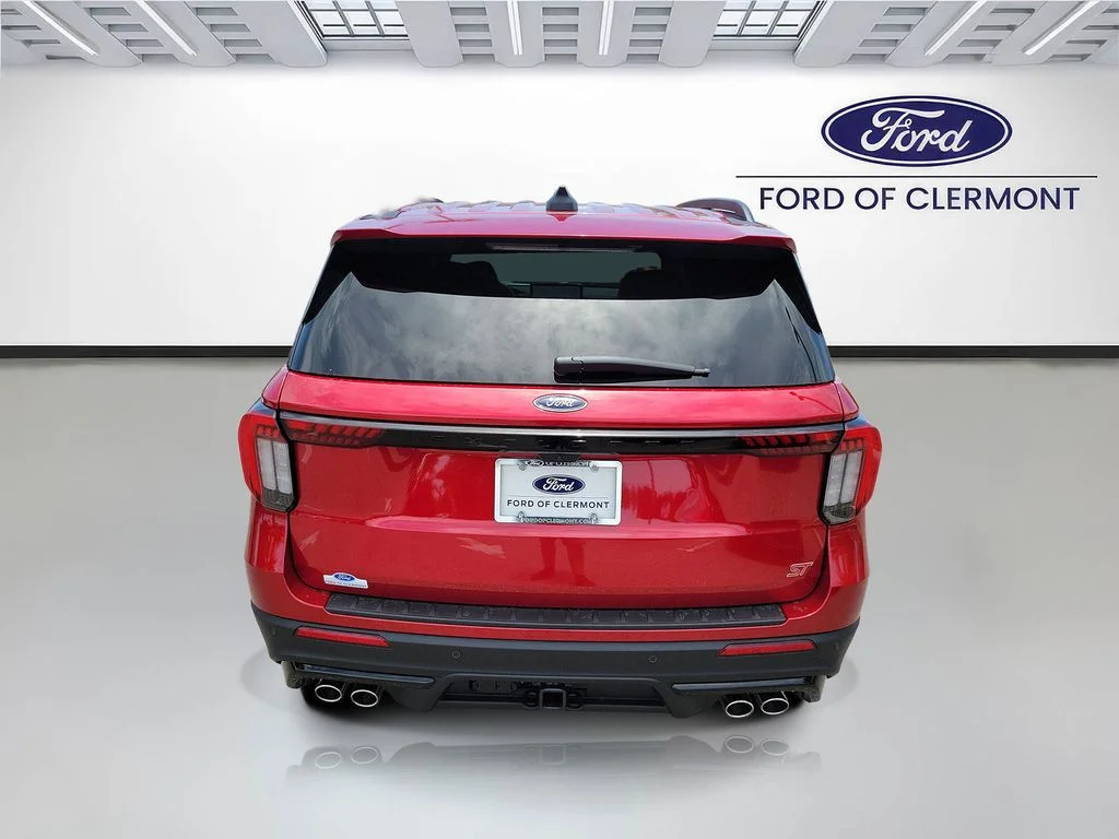 New 2026 Rapid Red Metallic Tinted Clearcoat Ford ST image 4
