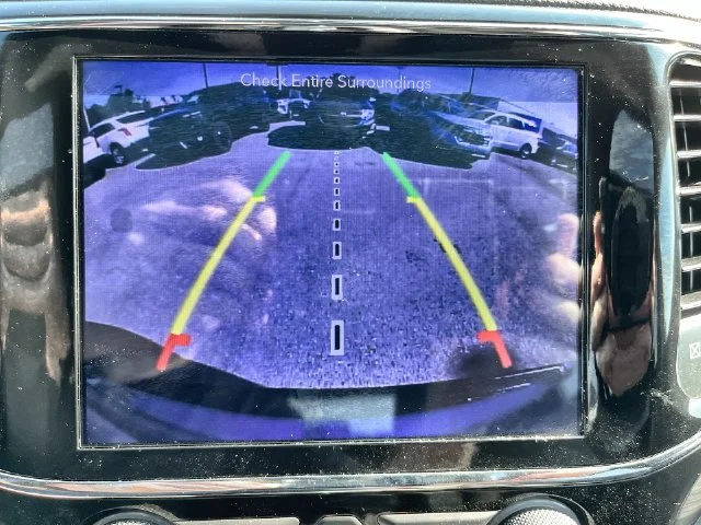 Used 2019 Silver Jeep Altitude image 26