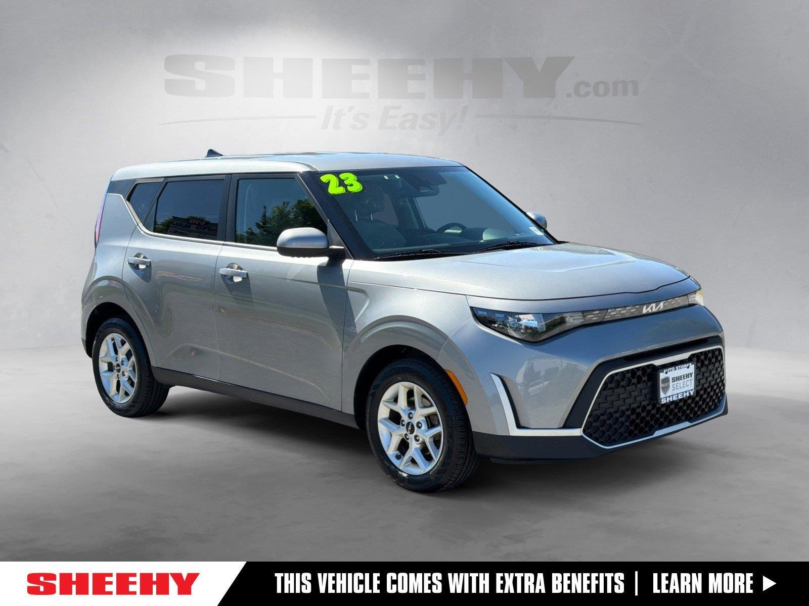 Used 2023 Steel Gray Kia LX image 1