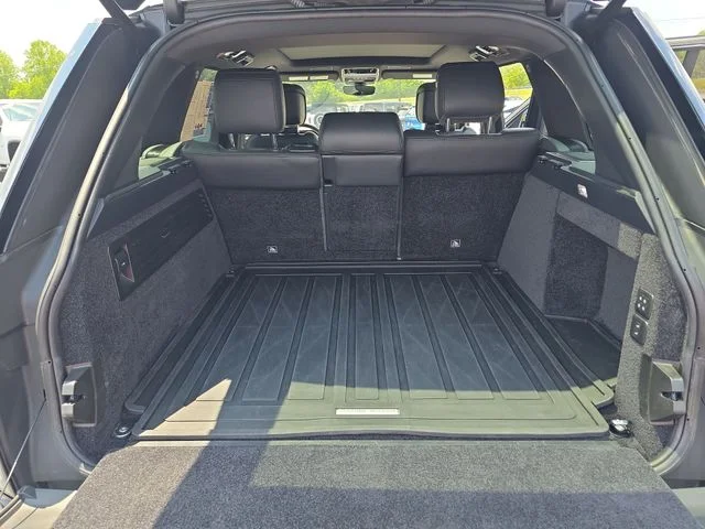 Used 2022  Land Rover Westminster image 13