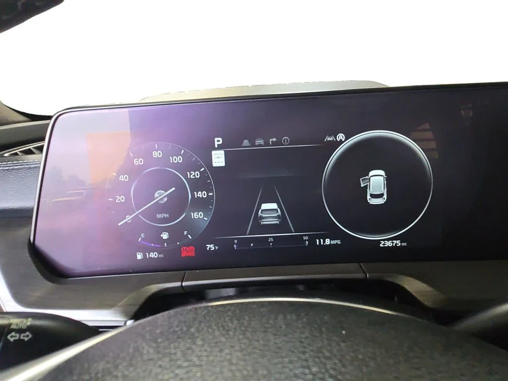 Used 2025 White Kia SX-Prestige X-Line image 14