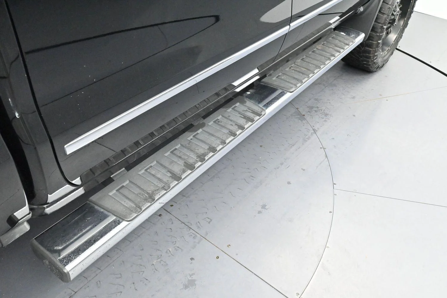 Used 2019 Black Chevrolet LTZ image 9