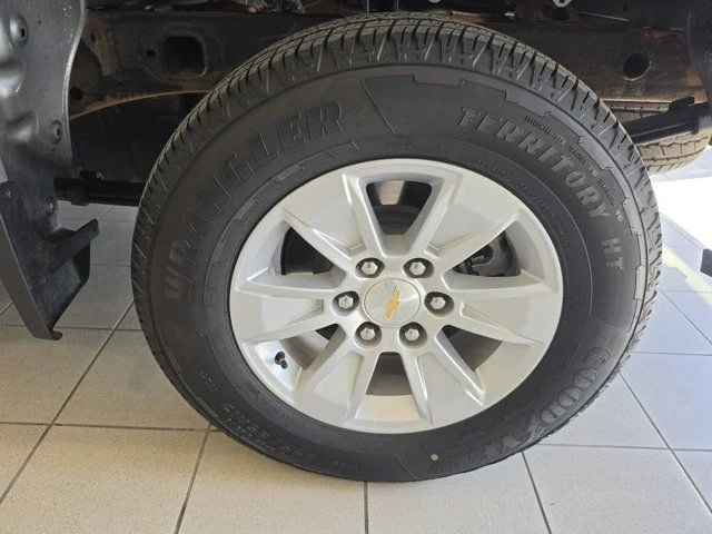 Used 2025 Gray Chevrolet LT image 26