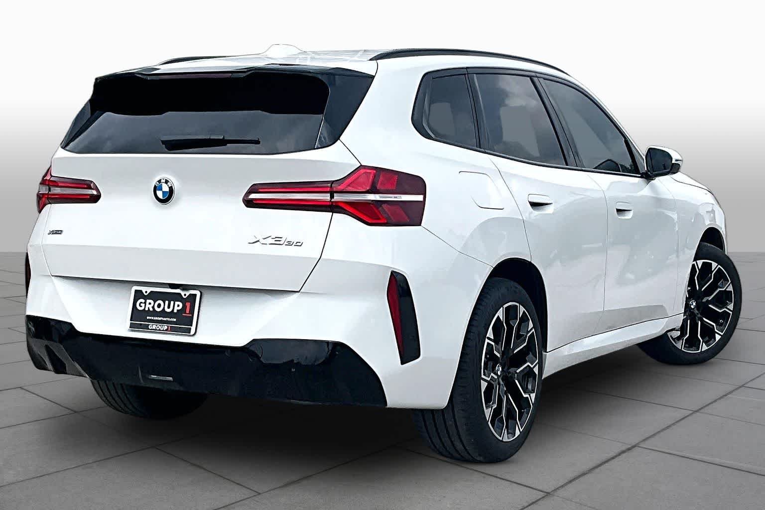 Used 2026 Alpine White BMW 30 xDrive image 12